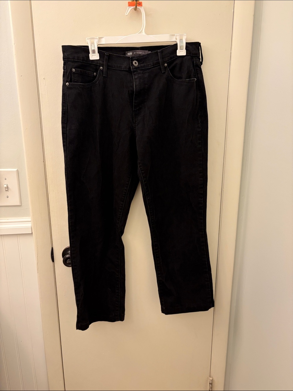 Levi's 505 Women's Black Straight-Leg Jeans